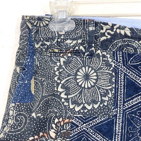 J. Crew Field Short Blue Gray Medallion Pockets 10.25" Inseam Floral - Picture 3 of 8